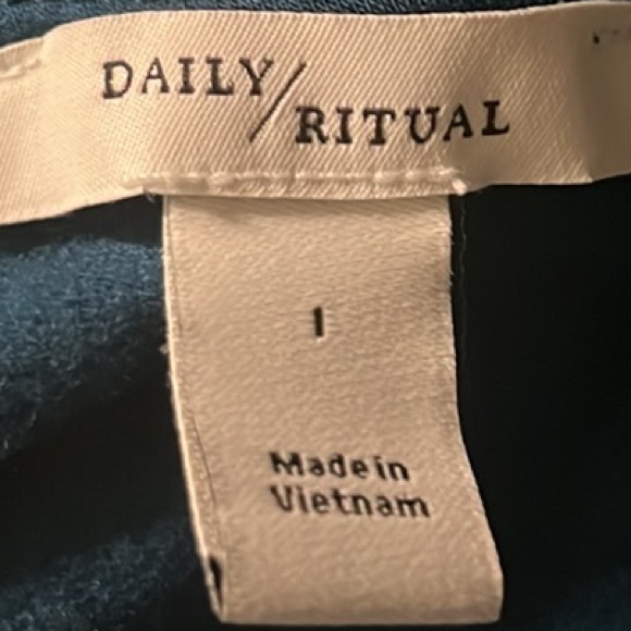 DAILY RITUAL, V-Neckline, Drawstring Waist, Cap Sleeves Romper, Dark Teal, L - Picture 7 of 9